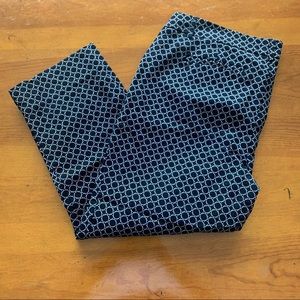 Hilary Radley Capri Pants Black & White